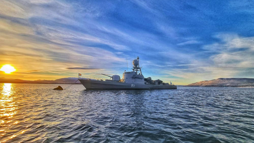 Bella imagen de una lancha rápida de la ARA.